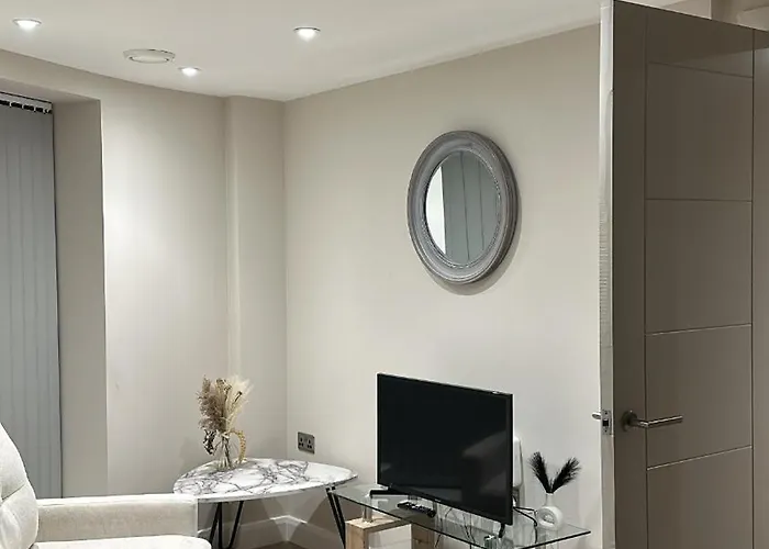 Luxe Life Residences * לידס